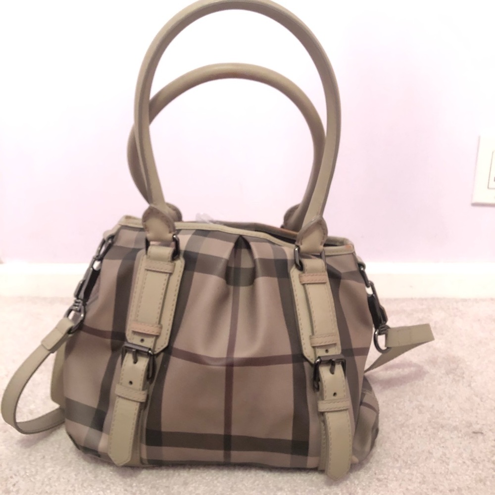 Burberry Classic handbag